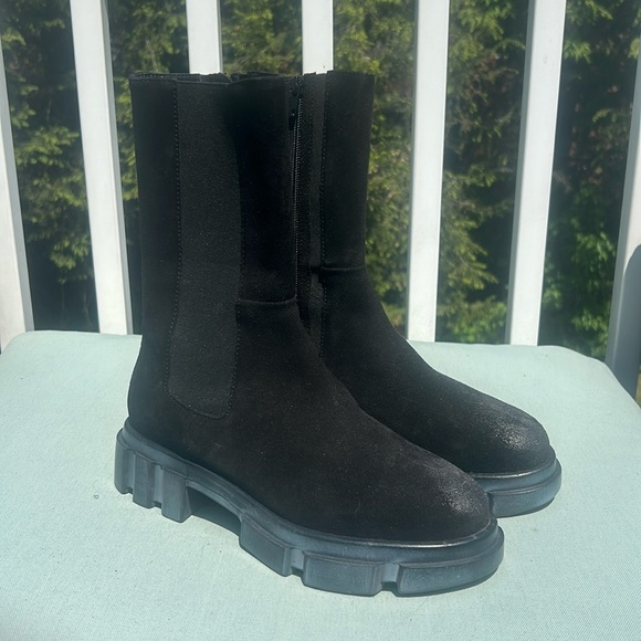 Free People Brooks Chelsea Boots Size 7.5 - Picture 1 of 8